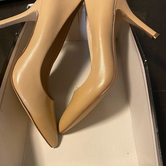 Nine West - Picture 7 of 8